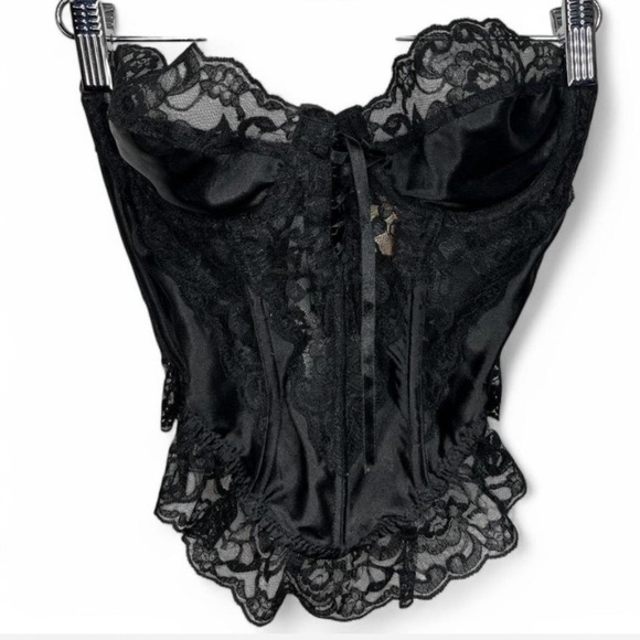Vintage 80s Victoria’s Secret Gold Label Black Lace Corset – 34B